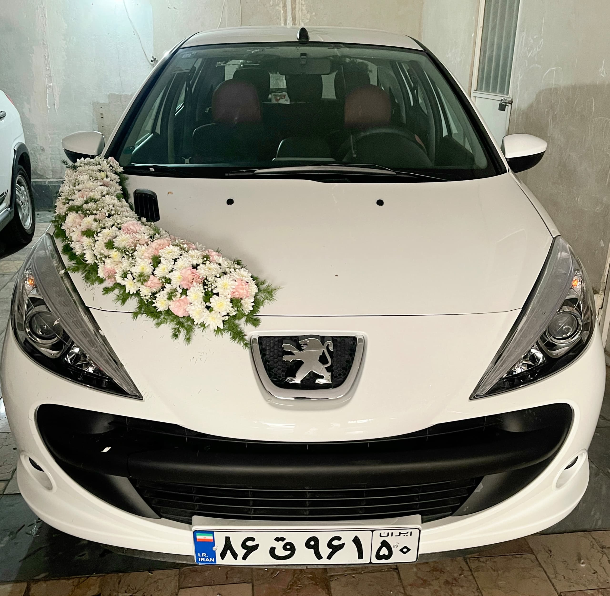ماشین عروس گل آرایی ماشین عروس کد 405